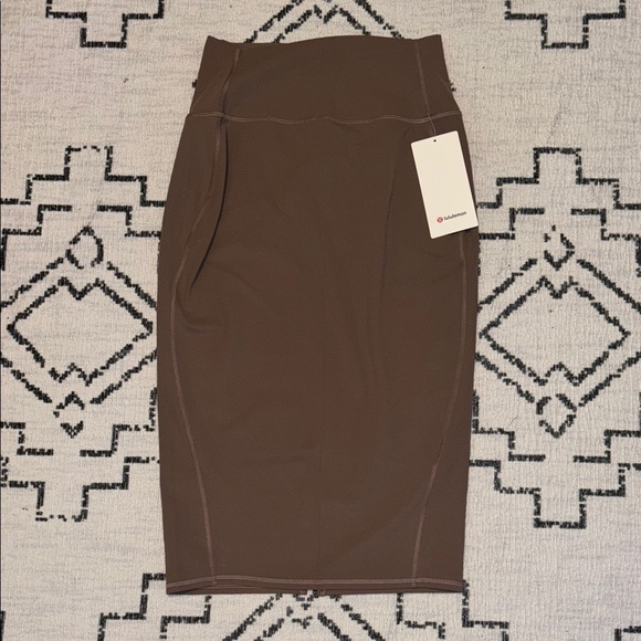 Lululemon Nulu High Rise Slim Fit Skirt Taupetastic Size 8 - Picture 4 of 11